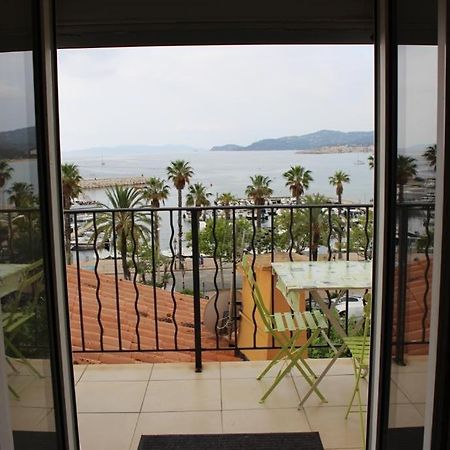 Ferienwohnung T2 Coquet Le Lavandou Plein Centre Vue Mer Exceptionnelle. Exterior foto